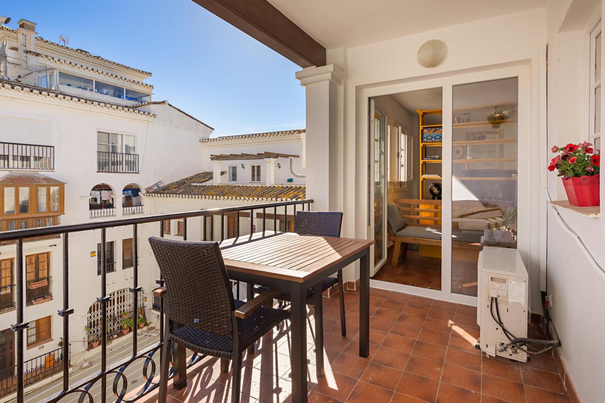 Duquesa Port Studio Apartment - Bright Sunlit Terrace มานิลบา ภายนอก รูปภาพ