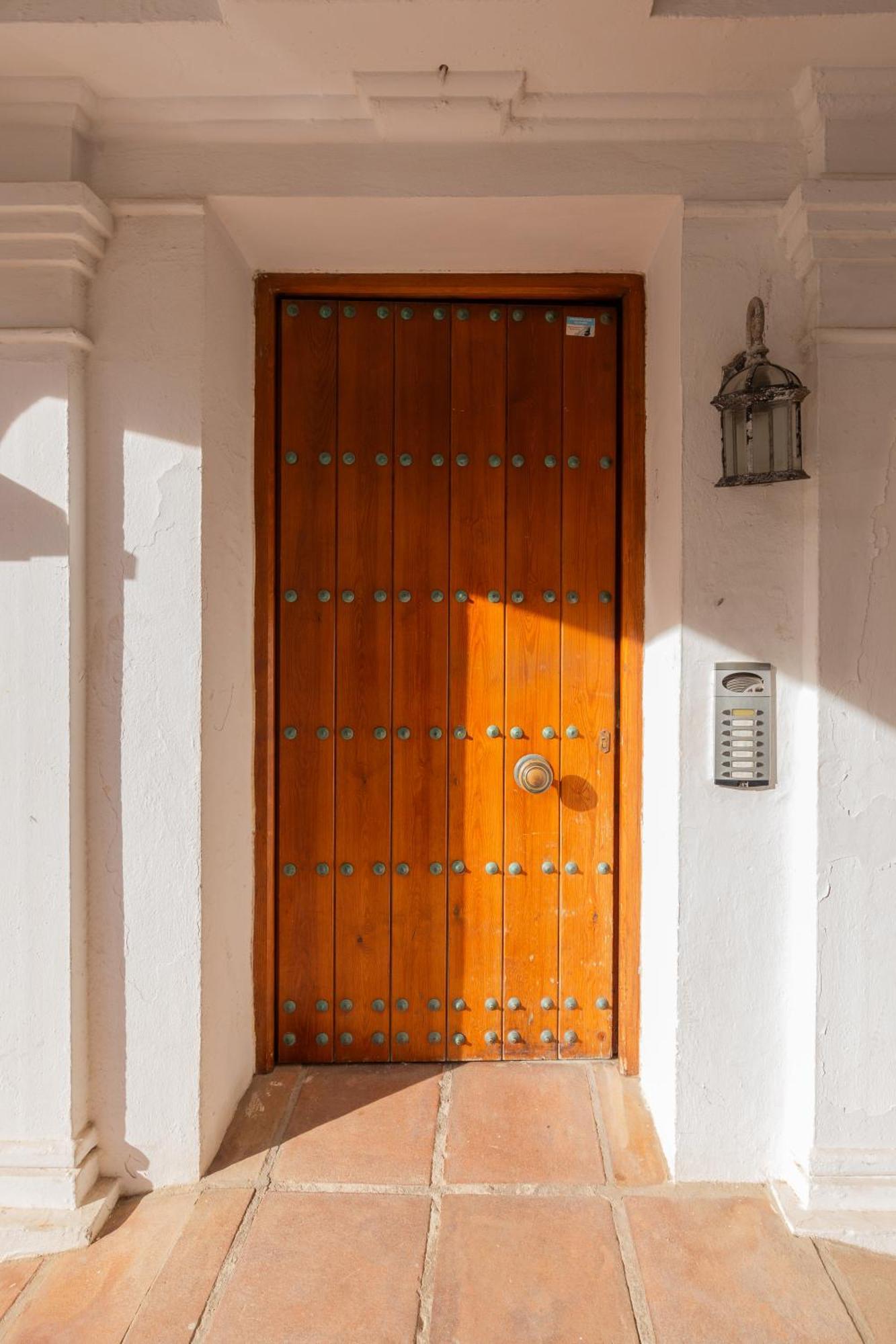 Duquesa Port Studio Apartment - Bright Sunlit Terrace มานิลบา ภายนอก รูปภาพ